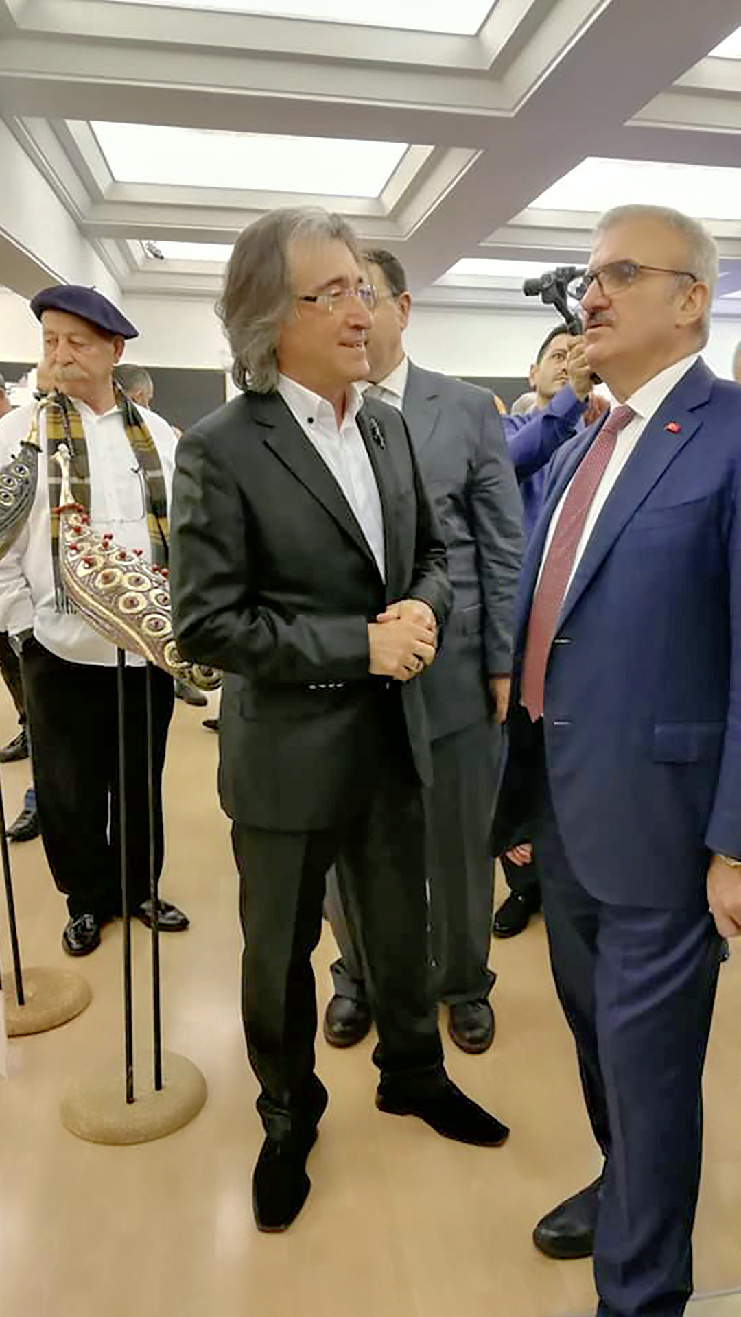 #137 | “İZ” Resim & Seramik Sergisi