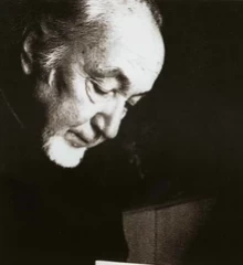 Ferruh BAŞAĞA için geçici sanatçı portresi
