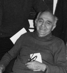 Veysel ERÜSTÜN için geçici sanatçı portresi