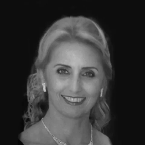 Olcay KILINÇ sanatçı portresi
