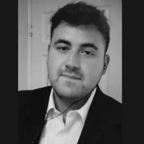 Orkun TÜRKBEYLER sanatçı portresi